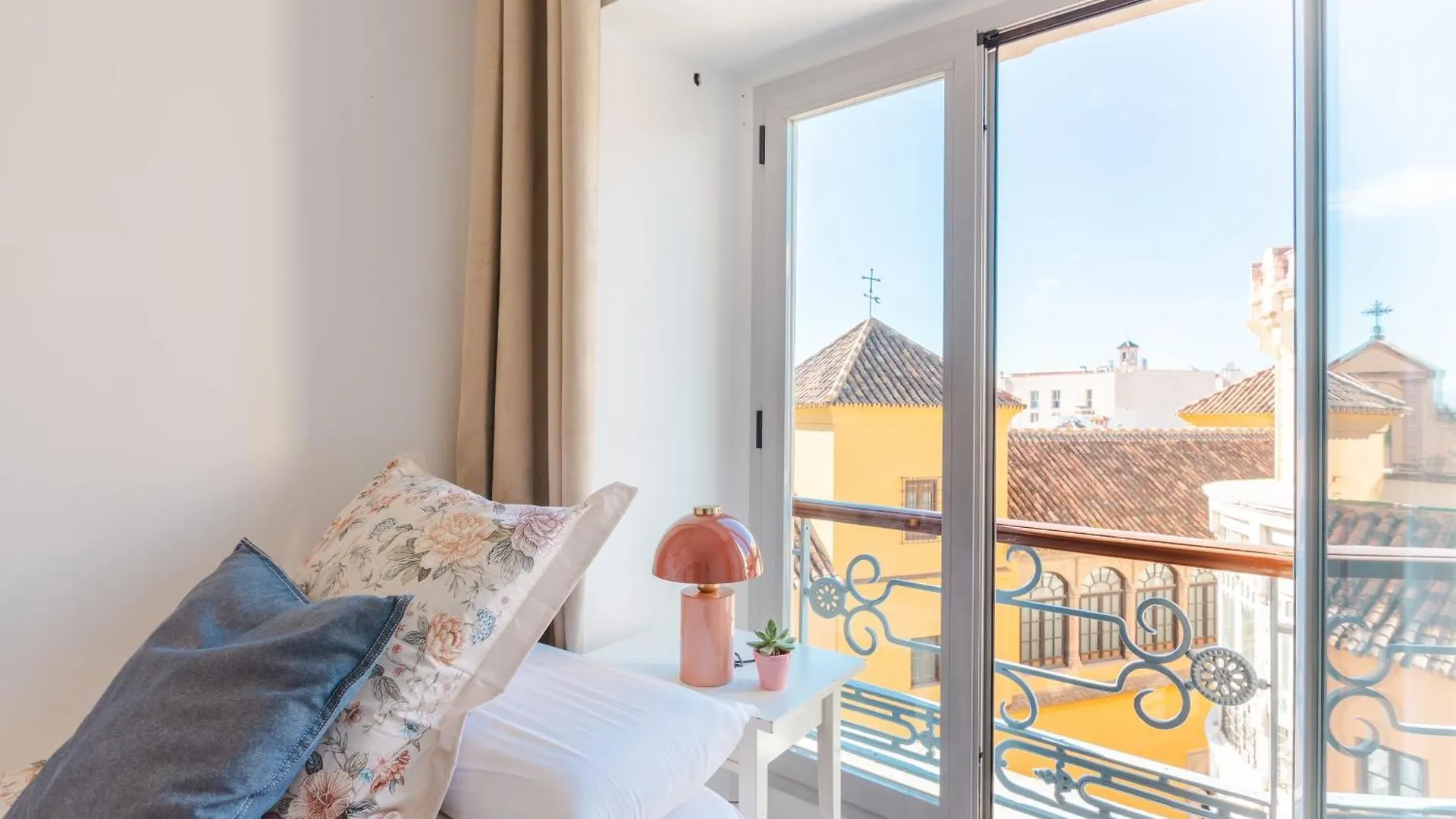 Balcon De La Catedral Apartment Malaga